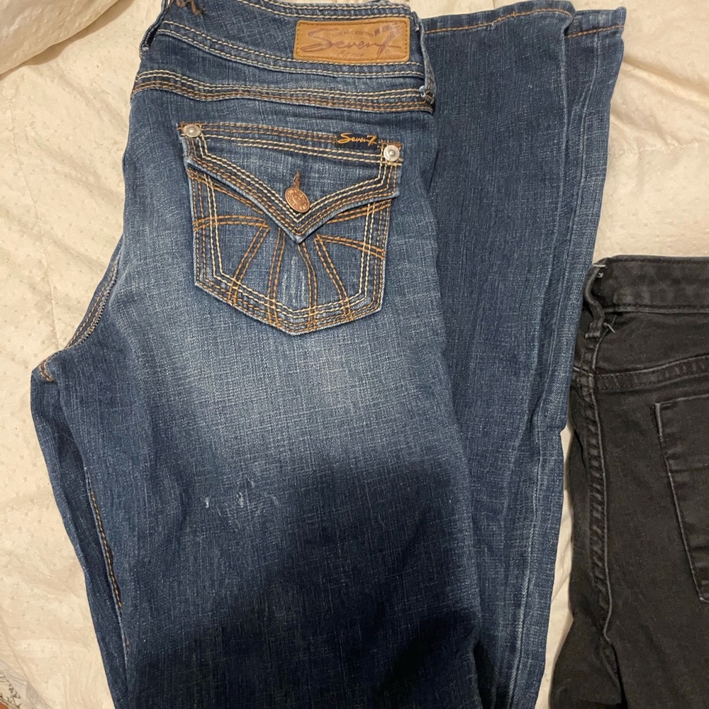 Seven7 brand jeans size 29.